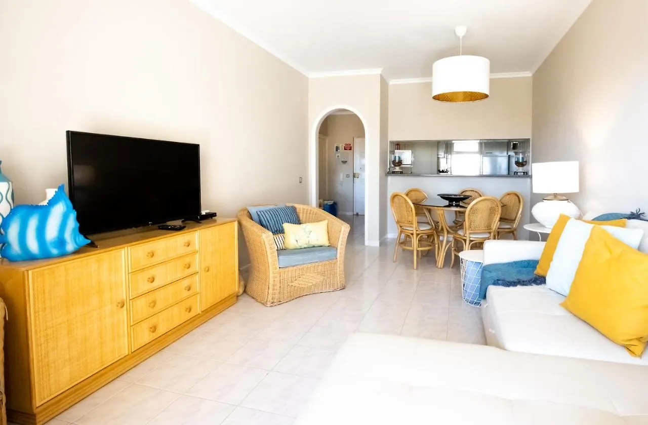 Apartamento Palmeira B00D - 600M From The Beach - Free Wifi - By Bedzy Apartment Guia  Portugal